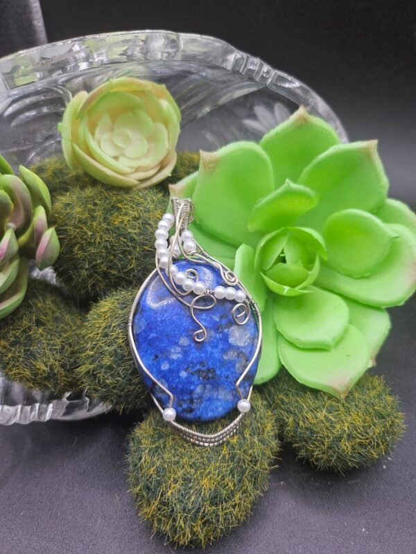 Sodalite w/ Pearl
