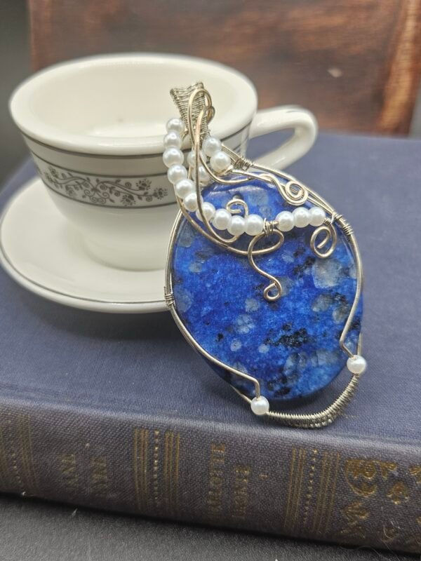 Sodalite w/ Pearl