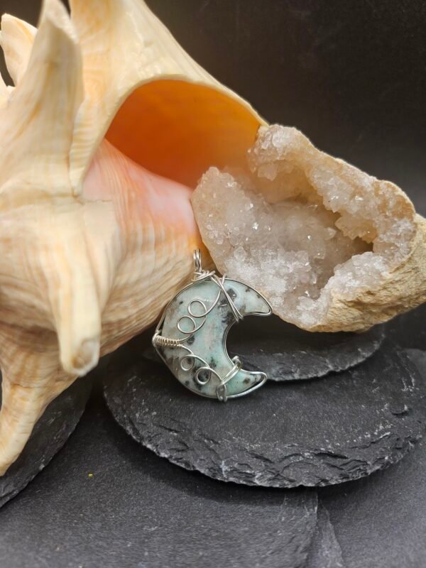 Kiwi Jasper Cresent