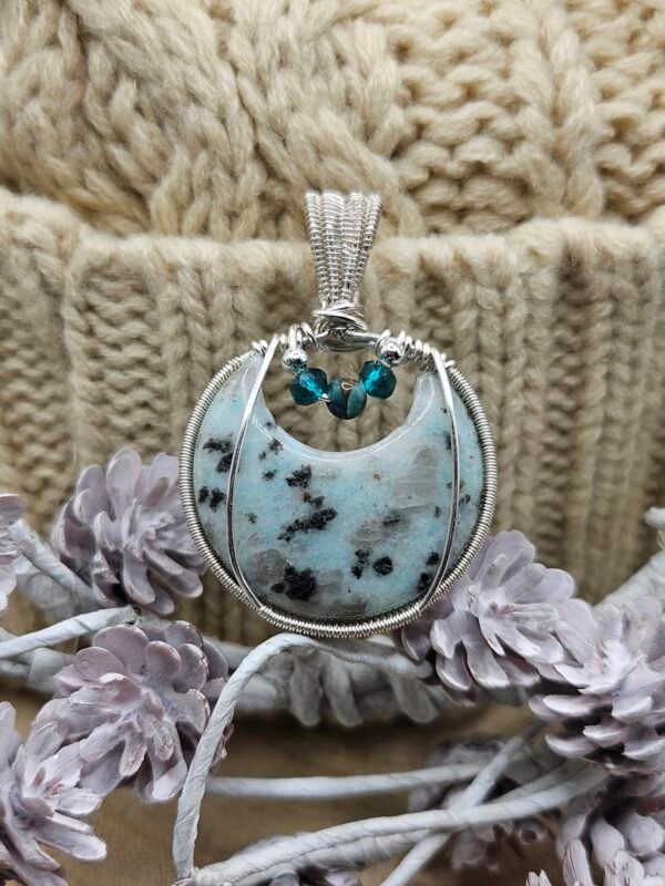 Kiwi Jasper Crescent